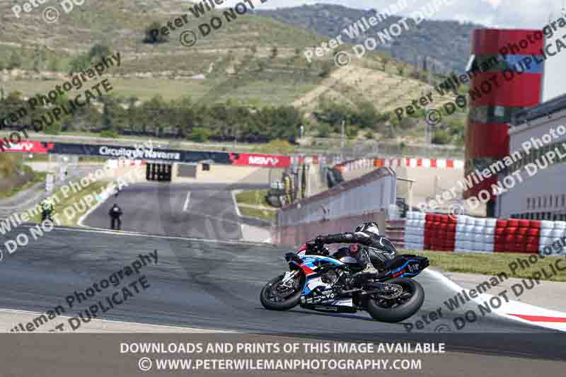 cadwell no limits trackday;cadwell park;cadwell park photographs;cadwell trackday photographs;enduro digital images;event digital images;eventdigitalimages;navarra;no limits trackdays;peter wileman photography;racing digital images;trackday digital images;trackday photos